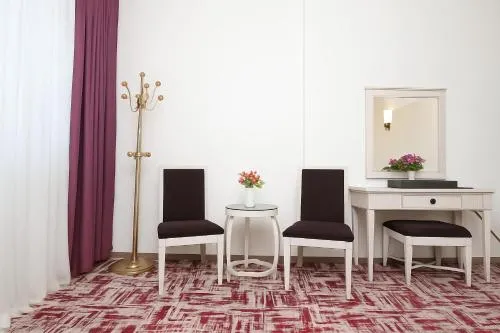 Zahrat Lavender Hotel - Image 1