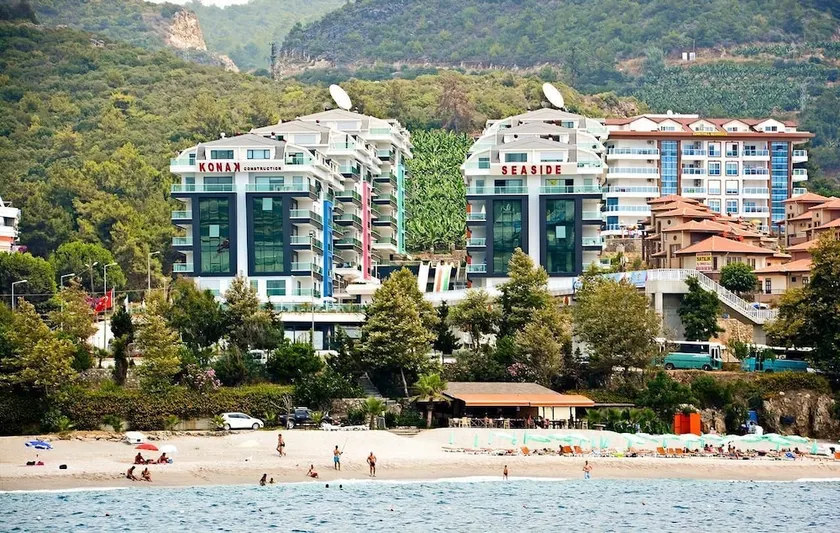 Luxury Apt in Konak Seaside Homes with a Sea Front View and a Private Beach - Image 1