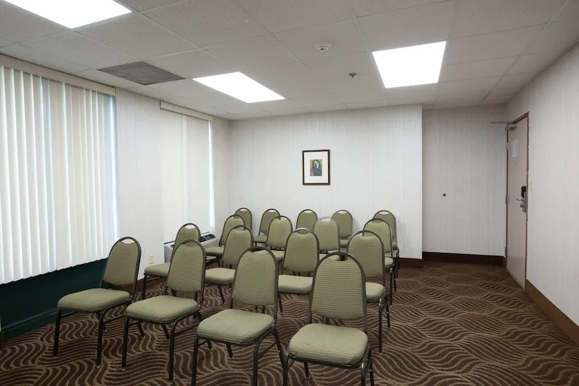 Americas Best Value Inn West Point, MS - Image 1