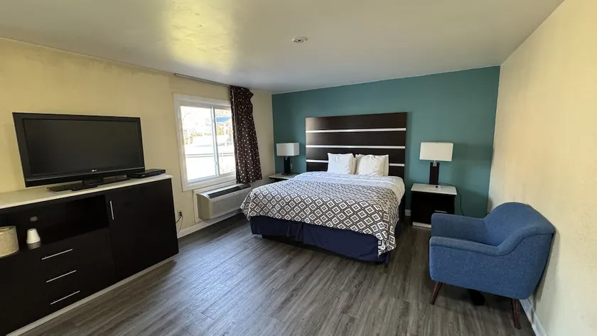 Americas Best Value Inn New London Mystic - Image 1