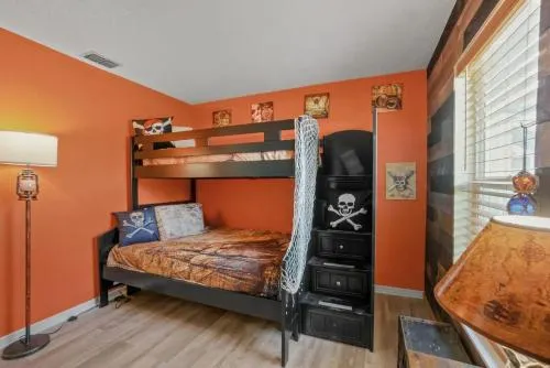 Jenson Beach 4bd 2ba home with Heated Pool - Image 1