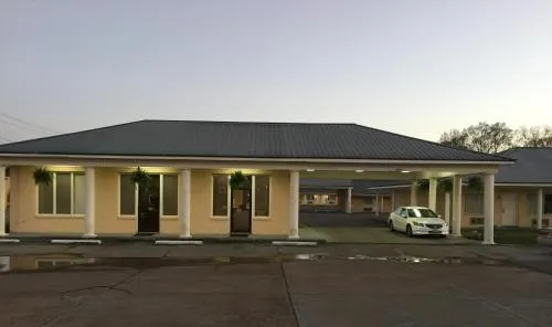 GREENWOOD INN - Image 1