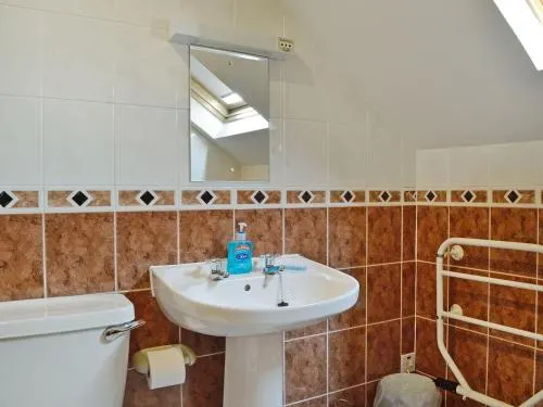 Old Tannery Cottage Thornhill - Image 1