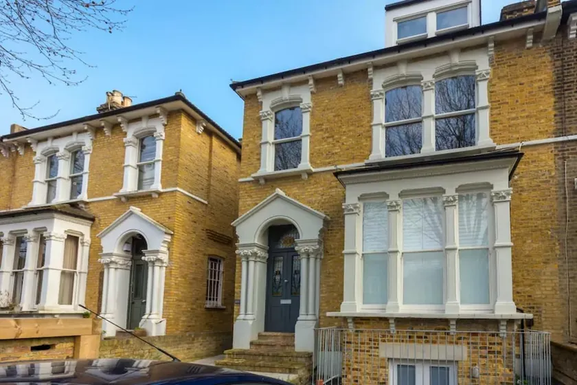Modern Duplex In Hackney - Image 1