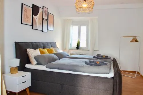 Penthouse Zentral GerÃ¤umig KÃ¼che Waschmaschine Netflix - Image 1