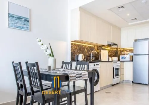 Fully Furnished One Bed in Al Jadaf, Hosted by Desert City Stays - Image 1