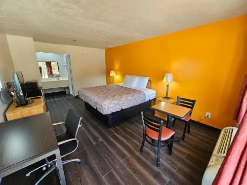 Americas Best Value Inn Brandon - Image 1