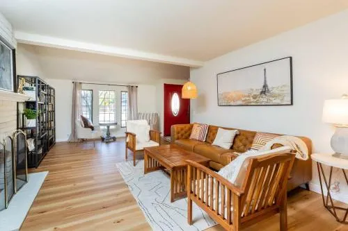 Charming House next to Golf Course - Image 1