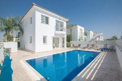Abrielle Villas And Apartments - Image 1