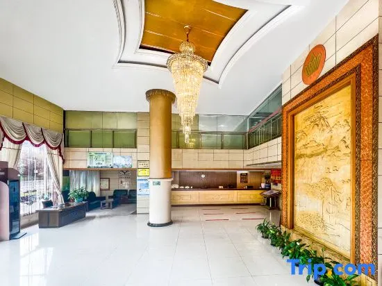 Junyue Hotel - Image 1