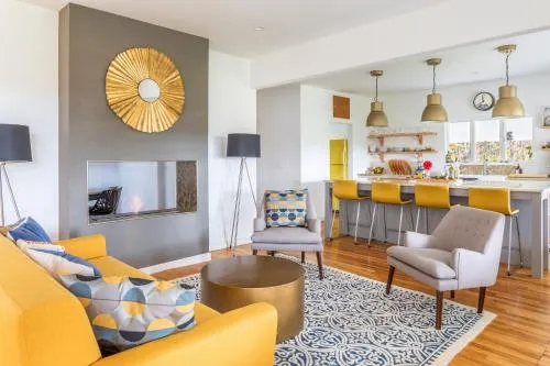 Breathtaking Modern & Luxurious B&B - Image 1