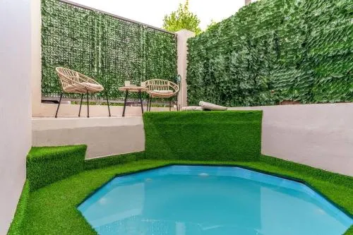 2 Floor apartment with private Pool - Image 1