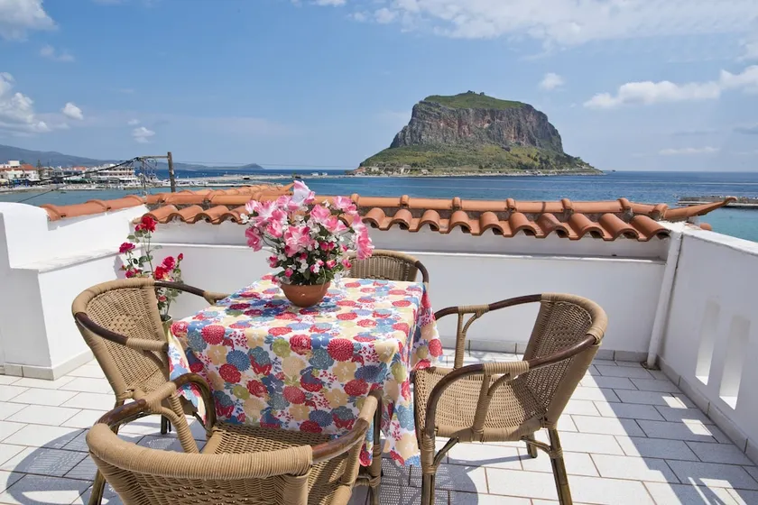 Antonakos Rooms - Image 1