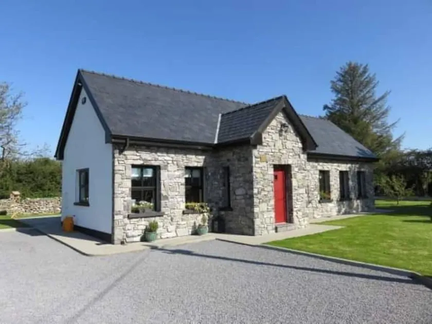 Beautiful Home Near Lough Corrib - Image 1