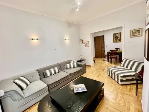 Lovely 1 Bdr in the Center of Athens - Image 1