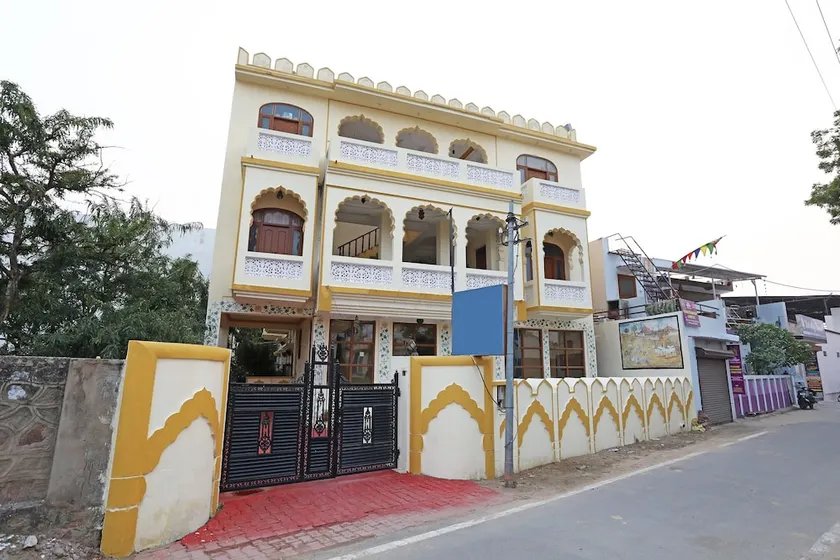 Hotel Ratan Haveli - Image 1