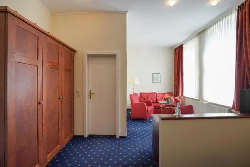 Strandhotel Ostfriesenhof - Image 1