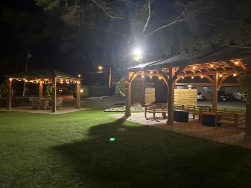 VIP Motel - Image 1