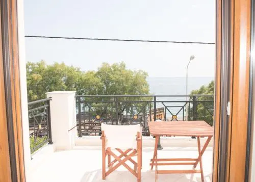 Morfoula Hotel - Image 1