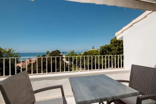 Marbella, Costabella - Beachfront Villa with Heated Pool - Image 1