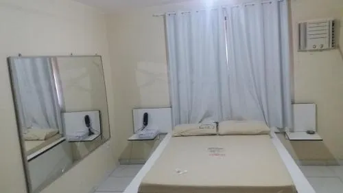 Hotel Hawai - Image 1