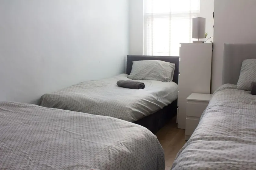 Beautiful 4 bed House in Bootle - Image 1