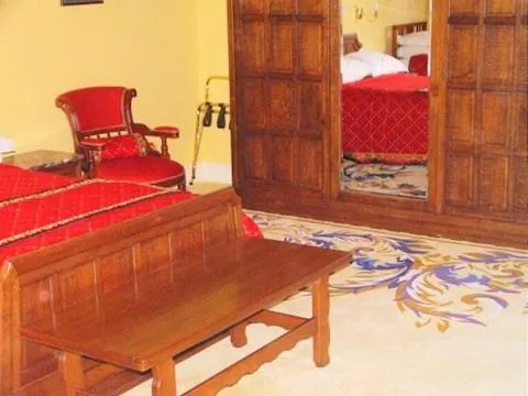 The Castle Country House B&B - Image 1