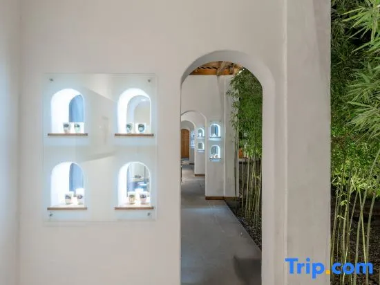 Linyao Hotel - Image 1