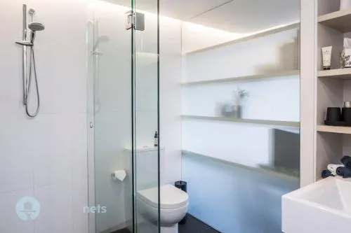 1 Bedroom Apt With Parking Walk to ANU - Image 1