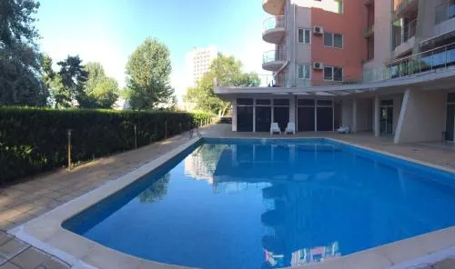 Piano Bar Holidays Apartments - Image 1