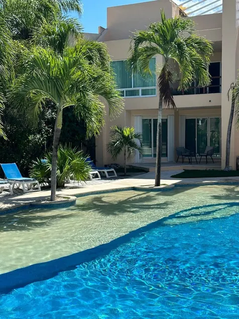 Coral Maya Condo Hotel - Image 1