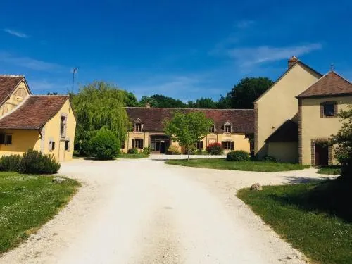 Hameau De La Fausse Sauge - Image 1