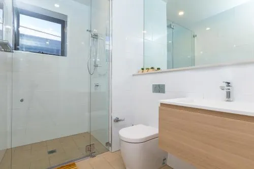 Bridge View Apartments - Image 1