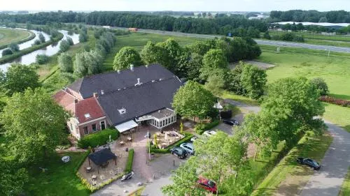 Hotel In den Stallen - Image 1