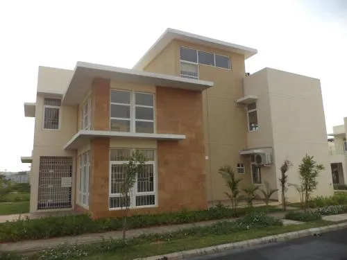 Tulip Serviced Villa - Image 1