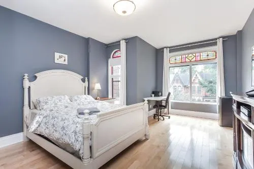 Residential Luxury Rental - Image 1