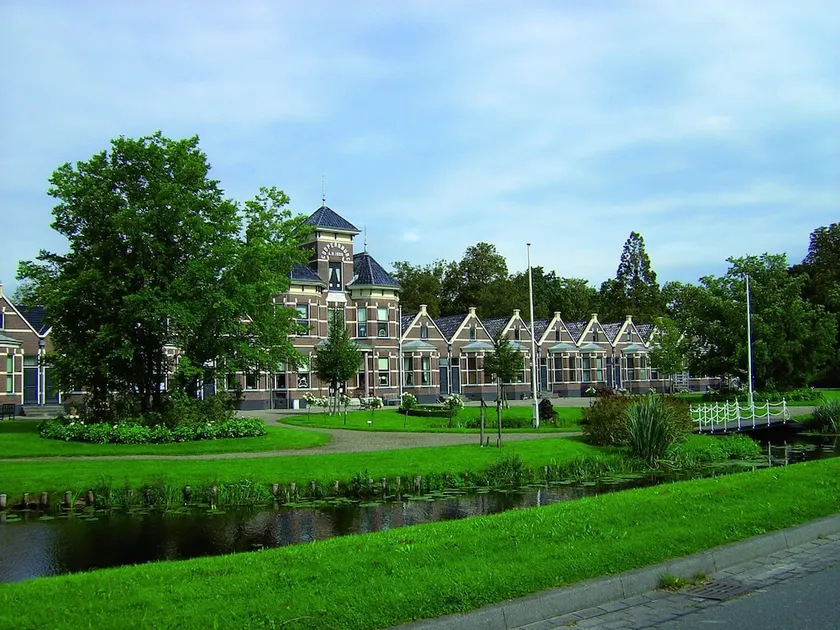 Group accommodation with wellness in Friesland - Image 1