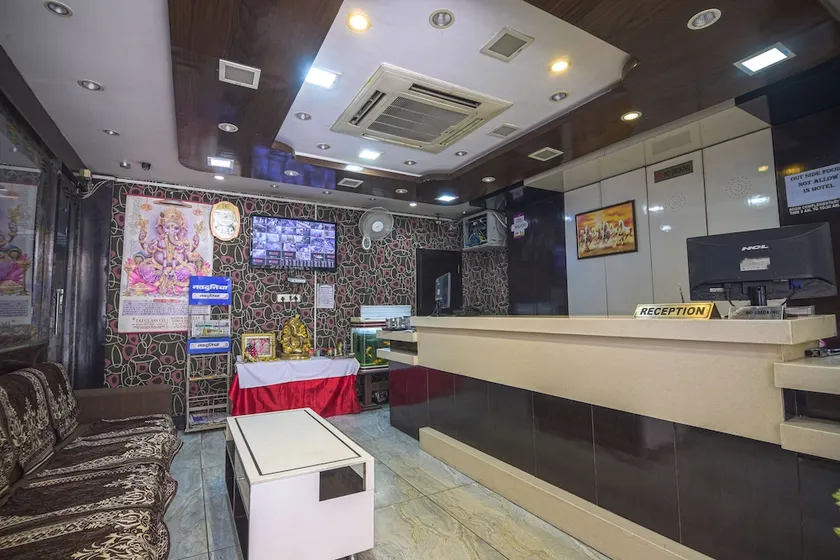 Hotel Shree Vinayak Palace by Oyo Rooms - Image 1