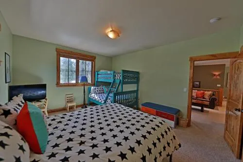 Juniper House Home - Image 1