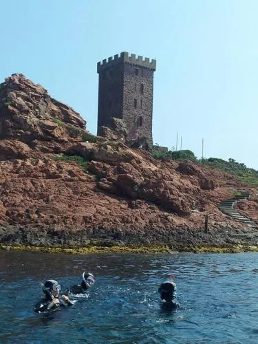 Villa Cap Dramont - Image 1