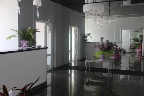 Crocus Hotel - Image 1