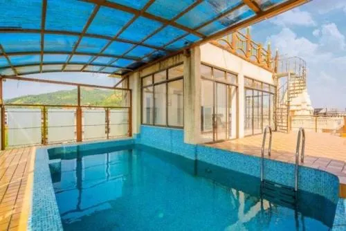 Livo Villa With Swimming Pool On Terrace 3Bhk - Image 1