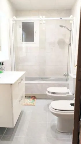 Apartamento BCN con balcón - Image 1