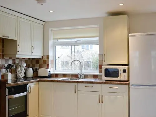 Hardy Apartment - Image 1