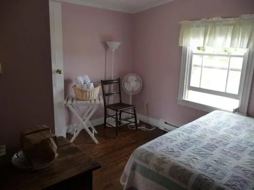 The Rolling Hills Vacation Home - Image 1