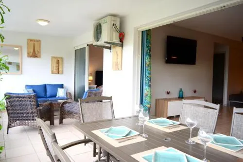 Kai cosy apartment with terrace pool and sea view near Papeete - Image 1
