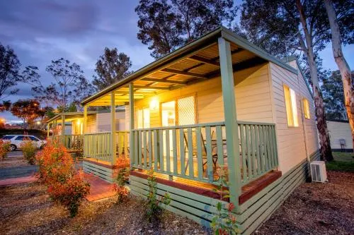 Cabañas Ingenia Holidays Albury - Image 1