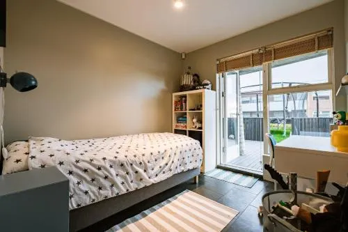 Modern house in Reykjavik area great location to see the Northern Lights - Image 1