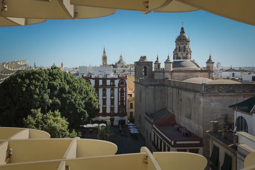Oasis Backpackers Hostel Sevilla - Image 1