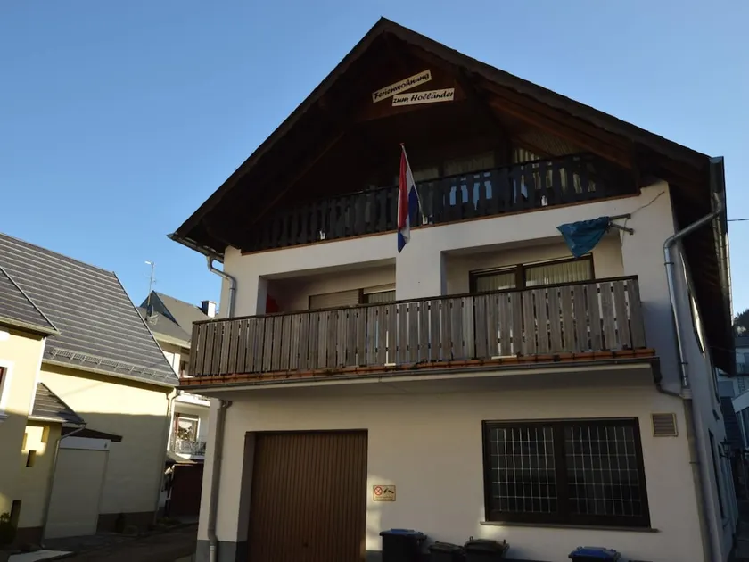 Lovely Holiday Home in Veldenz near Mosel River - Image 1
